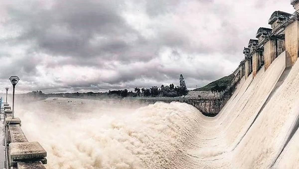 ಹಾಸನ: ಹೇಮಾವತಿ ಪ್ರವಾಹದಿಂದ ಸಕಲೇಶಪುರ ಮುಳುಗಡೆ; ಜನಜೀವನ, ಸಂಚಾರ ಅಸ್ತವ್ಯಸ್ತ
