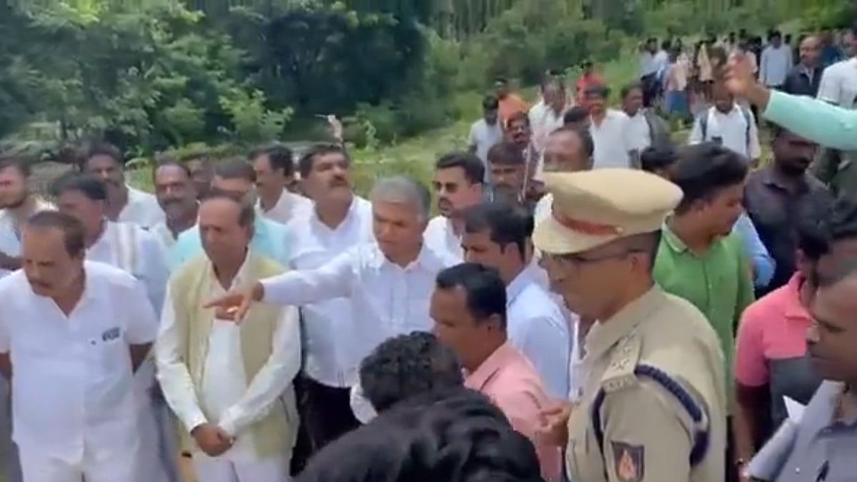 ಪ್ರವಾಹ ಹಾನಿಗೆ ಅಧಿಕಾರಿಗಳ ನಿರಾಸಕ್ತಿ, ನಿರ್ಲಕ್ಷ್ಯ ಕಾರಣ: ಅಧಿಕಾರಿಗಳ ತರಾಟೆಗೆ ತೆಗೆದುಕೊಂಡ ಸರ್ಕಾರ
