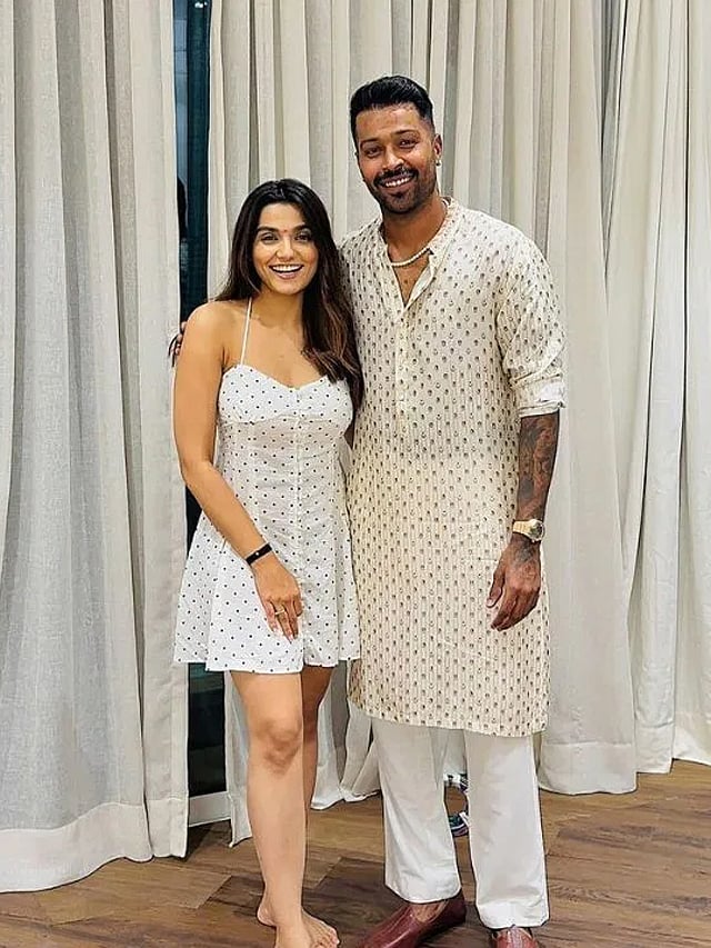 ವಿಚ್ಛೇದನ ಸುದ್ದಿ ಬೆನ್ನಲ್ಲೇ ಹೊಸ ಚೆಲುವೆಯೊಂದಿಗೆ Hardik Pandya ಪೋಸ್! ಯಾರು ಈಕೆ?