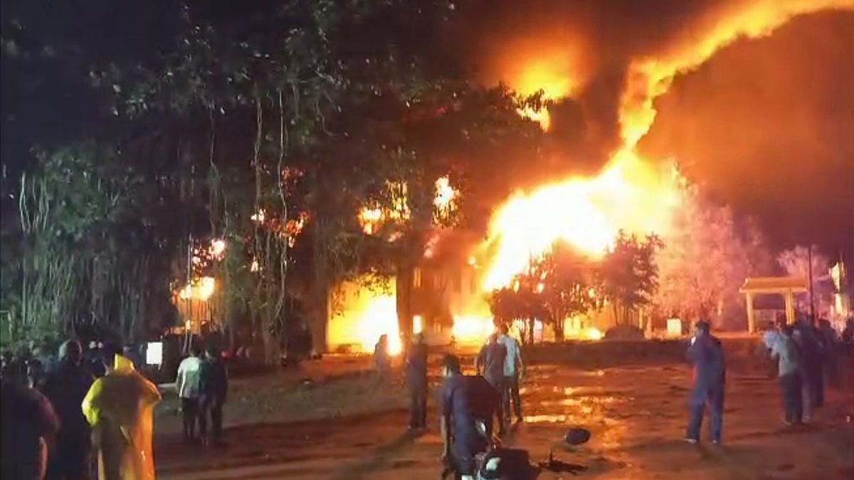 ಬೆಳಗಾವಿ ಕಾರ್ಖಾನೆಯಲ್ಲಿ ಅಗ್ನಿ ಅವಘಡ: ಅಪಾಯದಲ್ಲಿ ಕಾರ್ಮಿಕರು?