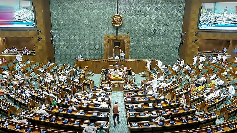 ಲೋಕಸಭೆಯಲ್ಲಿ ವಕ್ಫ್ (ತಿದ್ದುಪಡಿ) ಮಸೂದೆ, 2024  ಮಂಡನೆ; ಇದು ಸಂವಿಧಾನದ ಮೇಲಿನ ದಾಳಿ ಎಂದ ವಿರೋಧಪಕ್ಷ