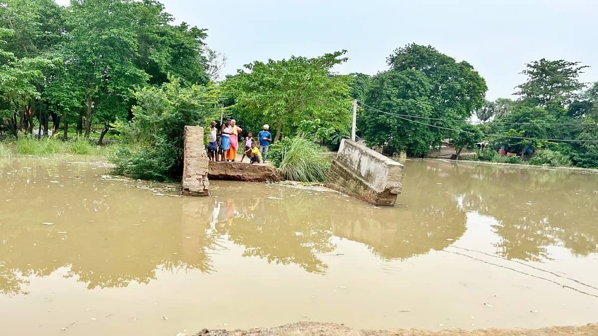 ಬಿಹಾರದಲ್ಲಿ ಮತ್ತೊಂದು ಸೇತುವೆ ಕುಸಿತ: ಜೂನ್ನಿಂದ ಇದು 15ನೇ ಘಟನೆ!