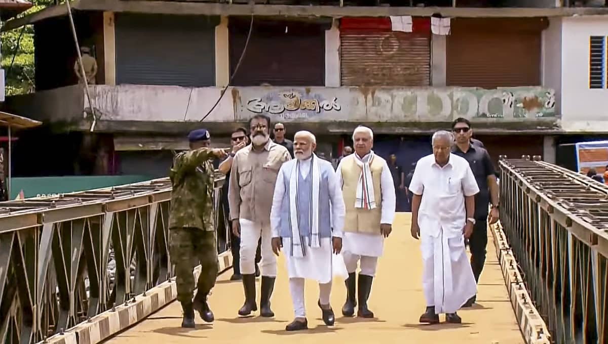 ವಯನಾಡಿನಲ್ಲಿ ಪ್ರಧಾನಿ ಮೋದಿ ವೈಮಾನಿಕ ಸಮೀಕ್ಷೆ; ಚೂರಲ್ಮಲಗೆ ಭೇಟಿ