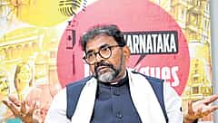 ವಕ್ಫ್ ಮಂಡಳಿ ನಿಷೇಧಿಸಿ: ಸರ್ಕಾರಕ್ಕೆ ಛಲವಾದಿ ನಾರಾಯಣಸ್ವಾಮಿ ಆಗ್ರಹ