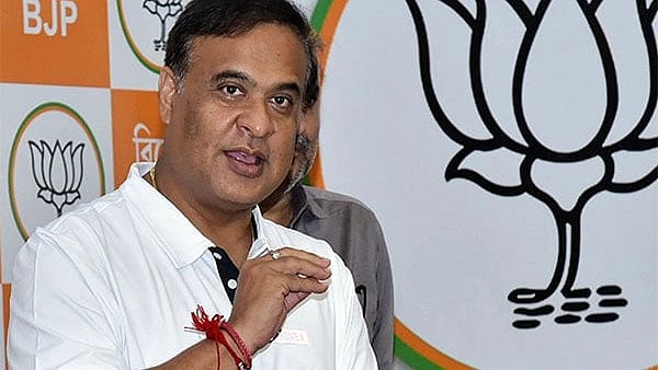 'ಅಸ್ಸಾಂನಲ್ಲಿ 'ಕಾಕ್ರೋಚ್'ಗಳ ಕಾಟ ಈಗಷ್ಟೇ ಶುರುವಾಗಿದೆ': ಸಿಎಂ ಹಿಮಂತ ಬಿಸ್ವಾ ಶರ್ಮಾ ಜಿರಳೆಗಳಿಗೂ ಹೆದರುತ್ತಾರೆ ಎಂದ CJP ನಾಯಕ!