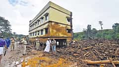 Wayanad landslide: ಕರ್ನಾಟಕದ 40-45 ಕುಟುಂಬಗಳಿಗೆ ಪರಿಹಾರ ಕೇಂದ್ರದಲ್ಲಿ ಆಶ್ರಯ; ಮಡುಗಟ್ಟಿದ ದುಃಖ, ಕಣ್ಣೀರು!