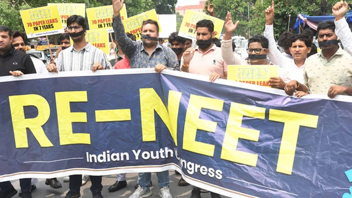 NEET-UG ಪರೀಕ್ಷೆ ಸಮಗ್ರತೆ ಕುರಿತು ಆಗಸ್ಟ್ 2ರ ಆದೇಶ: ಸುಪ್ರೀಂ ಕೋರ್ಟ್ ನಲ್ಲಿ ಮರು ಪರಿಶೀಲನಾ ಅರ್ಜಿ