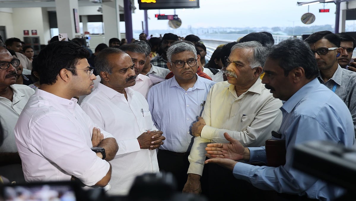 ನಮ್ಮ ಮೆಟ್ರೋದಲ್ಲಿ ಸಂಚರಿಸಿ ಪ್ರಯಾಣಿಕರ ಅಹವಾಲು ಆಲಿಸಿದ ಬೆಂಗಳೂರು ಸಂಸದರು