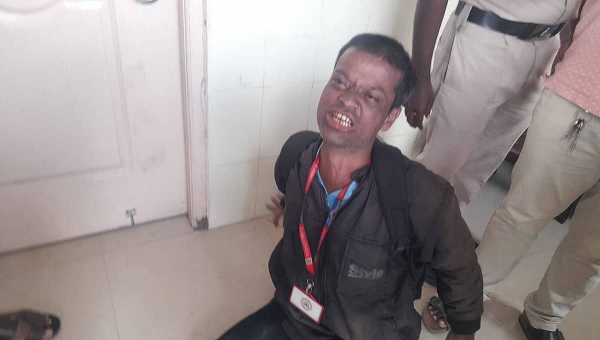 ವಿಜಯಪುರ: ಕುಡಿದು ಆಸ್ಪತ್ರೆಗೆ ಬಂದು ಗಲಾಟೆ ಮಾಡಿದ ಸರ್ಕಾರಿ ವೈದ್ಯ
