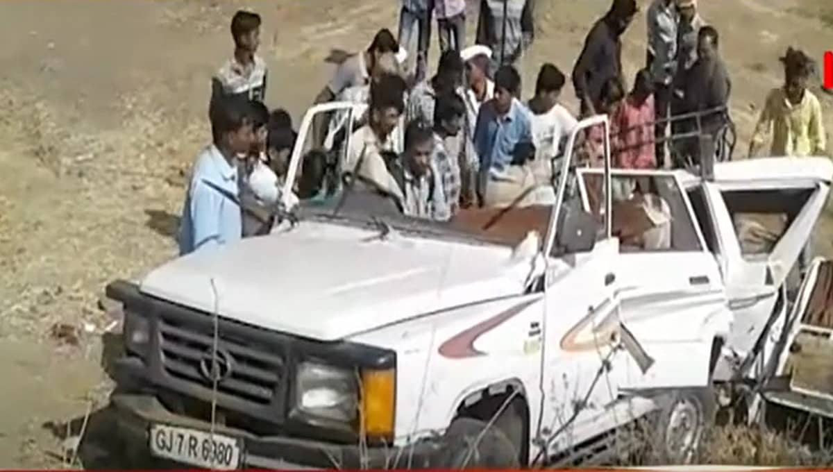 ಮಹಾರಾಷ್ಟ್ರ: ಧುಲೆಯಲ್ಲಿ ಕಾರು-ವ್ಯಾನ್ ಡಿಕ್ಕಿ, ಐವರು ಸಾವು, ನಾಲ್ವರಿಗೆ ಗಾಯ