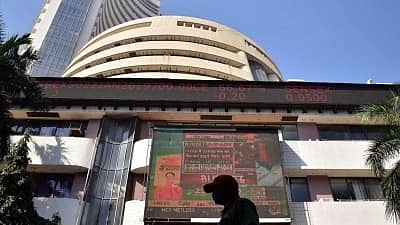 Indian Stock Market: ಅಮೆರಿಕದಲ್ಲಿ ಬಡ್ಡಿದರ ಕಡಿತದ ಎಫೆಕ್ಟ್: ಸಾರ್ವಕಾಲಿಕ ದಾಖಲೆ ಬರೆದ Sensex, Nifty