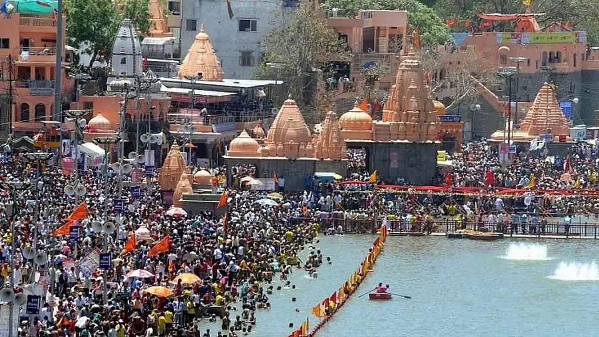 ಅಯೋಧ್ಯೆ, ಪ್ರಯಾಗ್ ರಾಜ್: ದೇವಾಲಯಗಳಲ್ಲಿ ಮಿಠಾಯಿ ನೈವೇದ್ಯಕ್ಕೆ ಬ್ರೇಕ್!