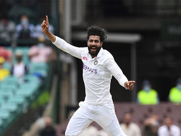 'ಕಿರಿಯ ಆಟಗಾರರನ್ನು ಟೀಕಿಸುವುದು ನ್ಯಾಯವಲ್ಲ': ಇಂಗ್ಲೆಂಡ್ ವಿರುದ್ಧ ರವೀಂದ್ರ ಜಡೇಜಾ ವೈಫಲ್ಯಕ್ಕೆ ಸಂಜಯ್ ಮಂಜ್ರೇಕರ್ ಕಿಡಿ