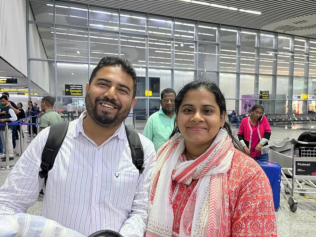 ಬೆಂಗಳೂರು-ಕೋಲ್ಕತ್ತಾ ವಿಮಾನದಲ್ಲಿ ಪ್ರಯಾಣಿಕನಿಗೆ ಹಠಾತ್ ಅನಾರೋಗ್ಯ: ಬದುಕಿಸಿದ ವೈದ್ಯ ದಂಪತಿ!