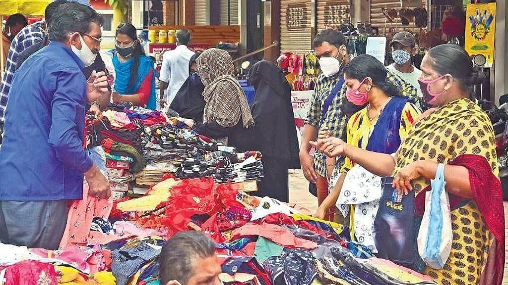 ಬೆಂಗಳೂರು: BBMP ವ್ಯಾಪ್ತಿಯಲ್ಲಿ ಬೀದಿ ವ್ಯಾಪಾರಿಗಳ ಸಮೀಕ್ಷೆ ಪ್ರಾರಂಭ