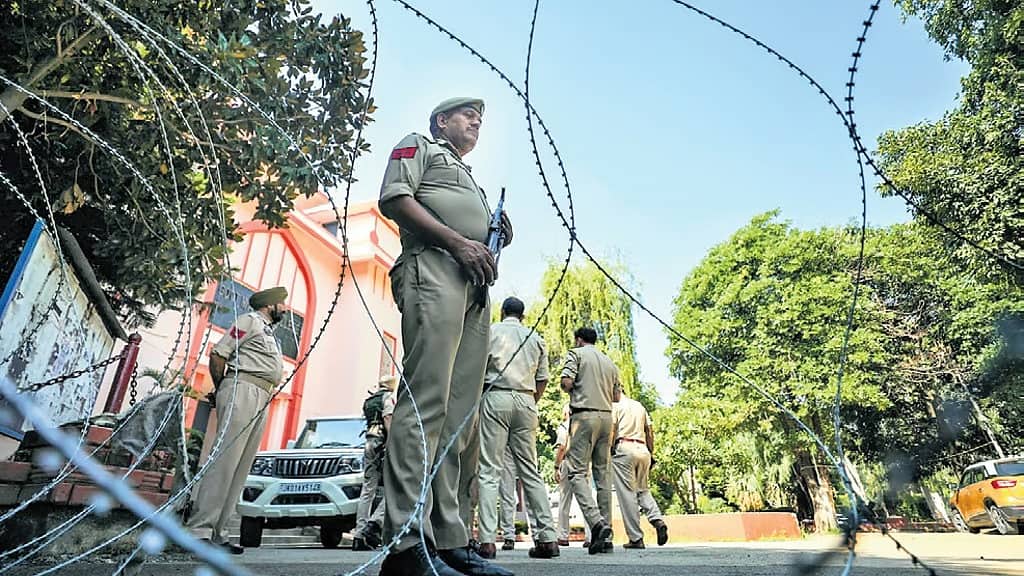 ಜಮ್ಮು-ಕಾಶ್ಮೀರ, ಹರಿಯಾಣ ಚುನಾವಣಾ ಫಲಿತಾಂಶ ಇಂದು: ಭಾರೀ ಕುತೂಹಲ, ಮಧ್ಯಾಹ್ನದ ವೇಳೆಗೆ ಸ್ಪಷ್ಟ ಚಿತ್ರಣ