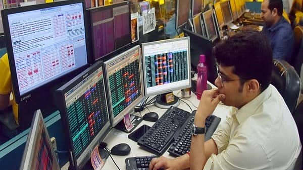 Indian Stock Market: ಸತತ 6 ದಿನಗಳ ಕುಸಿತಕ್ಕೆ ಕೊನೆಗೂ ಬಿತ್ತು ಬ್ರೇಕ್; Sensex 585 ಅಂಕ ಏರಿಕೆ, ನಿಟ್ಟುಸಿರು ಬಿಟ್ಟ ಹೂಡಿಕೆದಾರರು!