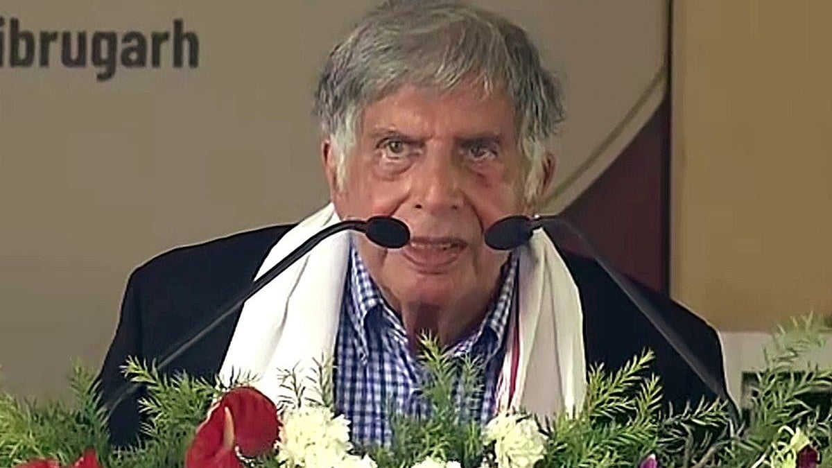 ರತನ್ ಟಾಟಾ ಅಂತಿಮ ನಮನ: ಮುಂಬೈ ಪೊಲೀಸರಿಂದ ಬ್ಯಾಂಡ್ ಗೌರವ