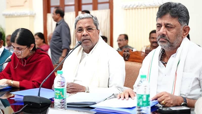 ಎಸ್ಸಿ ಒಳ ಮೀಸಲಾತಿ ಜಾರಿ ಕುರಿತು ಸಚಿವ ಸಂಪುಟ ಸಭೆಯಲ್ಲಿ ಚರ್ಚೆ: ಹೈಕಮಾಂಡ್ ಭೇಟಿಗೆ ನಿರ್ಧಾರ