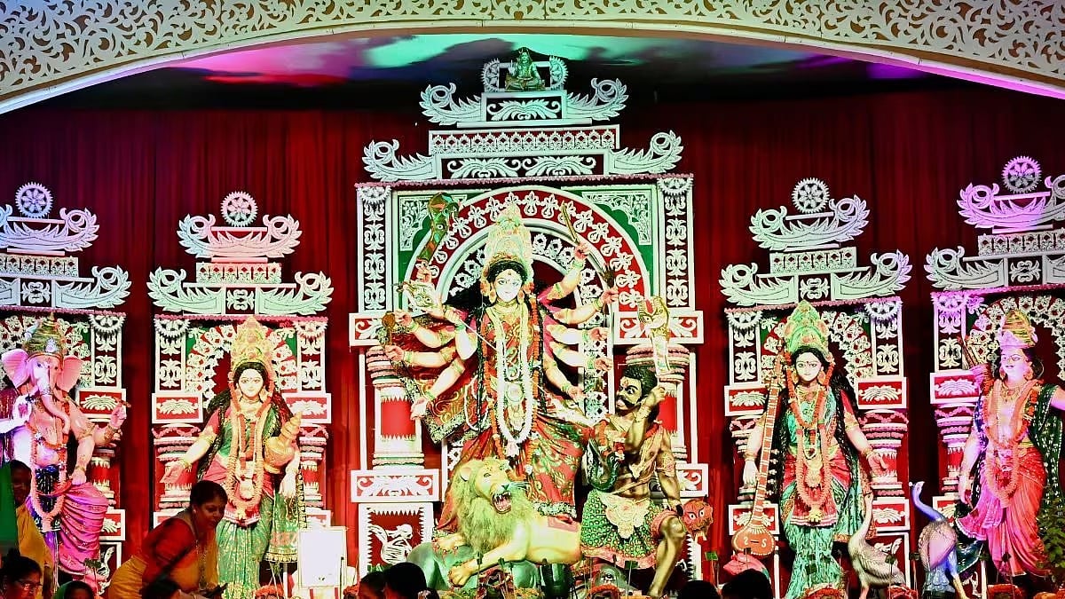 'ವ್ಯವಸ್ಥಿತ ಮಾದರಿ': ದುರ್ಗಾ ಪೂಜೆ ವೇಳೆ ದಾಳಿ, ಕಾಳಿ ದೇವಸ್ಥಾನದಲ್ಲಿ ಕಳ್ಳತನದ ಬಗ್ಗೆ ಬಾಂಗ್ಲಾವನ್ನು ತೀವ್ರವಾಗಿ ಖಂಡಿಸಿದ ಭಾರತ!