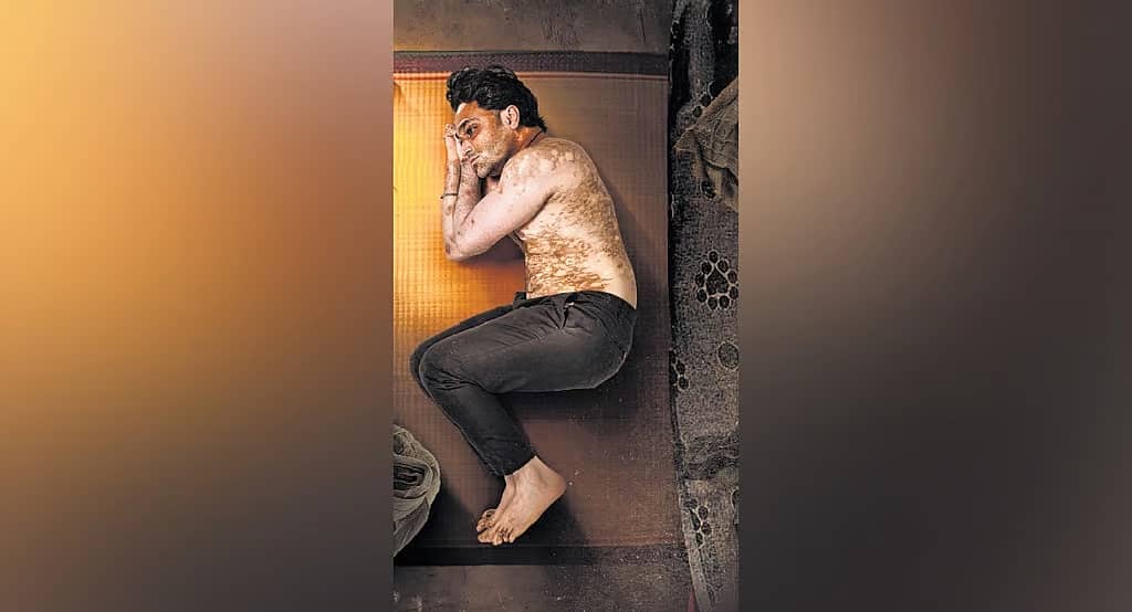 ಬಿಳಿಚುಕ್ಕಿ ಹಳ್ಳಿಹಕ್ಕಿ ಪೋಸ್ಟರ್ ಅನಾವರಣಗೊಳಿಸಿದ ಮಹೇಶ್ ಗೌಡ