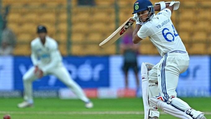 1st test: ನ್ಯೂಜಿಲೆಂಡ್ ವಿರುದ್ಧ ಟಾಸ್ ಗೆದ್ದ ಭಾರತ ಬ್ಯಾಟಿಂಗ್ ಆಯ್ಕೆ; ಆರಂಭಿಕ ಆಘಾತ, ಶೂನ್ಯಕ್ಕೆ Kohli ಔಟ್!