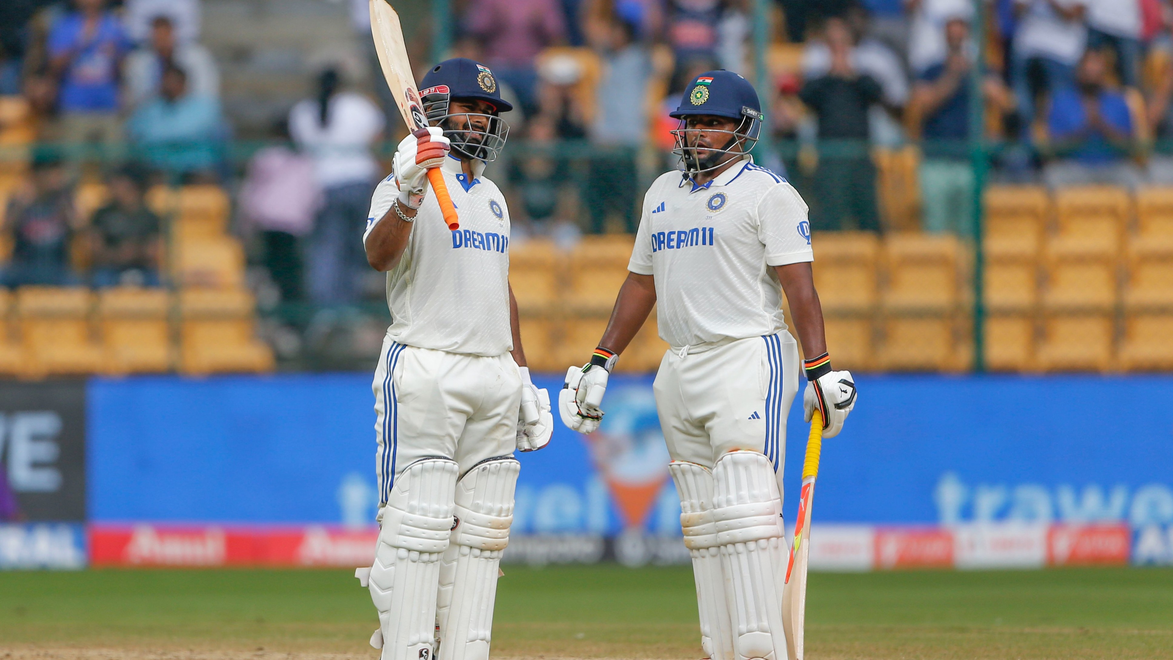 1st test: 2ನೇ ಇನ್ನಿಂಗ್ಸ್ ನಲ್ಲಿ 462 ರನ್ ಚಚ್ಚಿದ ಭಾರತ; Rohit Sharma ಪಡೆಯ ಭರ್ಜರಿ 'ರನ್ ರೇಟ್', 34 ವರ್ಷಗಳ ದಾಖಲೆ ಪತನ!