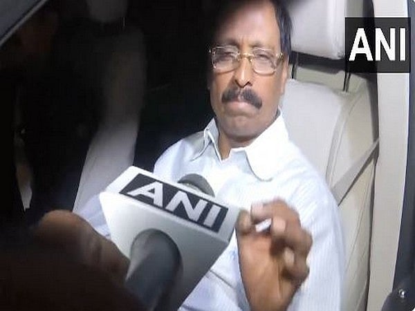 'ಗೋಮೂತ್ರ' ಕುಡಿಯಲು ಒತ್ತಾಯ: ಉದ್ಧವ್ ಠಾಕ್ರೆ ಬಣದ ಶಿವಸೇನೆ ನಾಯಕ, ಕುಟುಂಬದ ವಿರುದ್ಧ ಸೊಸೆ ದೂರು!