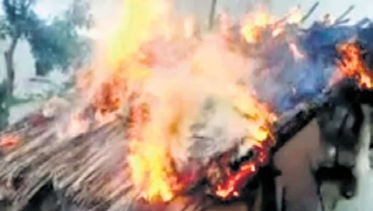 ಕೊಪ್ಪಳ: ಮರುಕುಂಬಿ ಗ್ರಾಮದಲ್ಲಿ ದಲಿತರ ಗುಡಿಸಲು ಸುಟ್ಟ ಪ್ರಕರಣ; 101 ಆರೋಪಿಗಳಿಗೆ ಅಕ್ಟೋಬರ್ 24 ರಂದು ಶಿಕ್ಷೆ ಪ್ರಕಟ