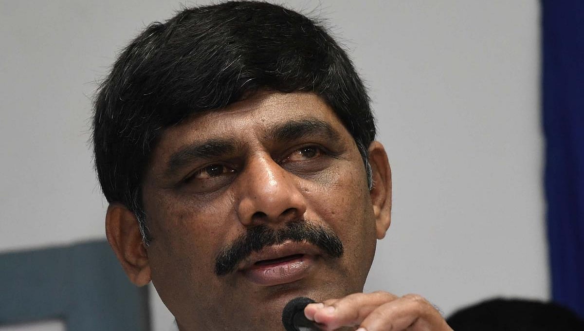 ಐಶ್ವರ್ಯ ಗೌಡ ವಂಚನೆ ಪ್ರಕರಣ: "ಯಾವುದೇ ಹಣಕಾಸಿನ ವಹಿವಾಟು ನಡೆದಿಲ್ಲ; ED ನಡೆ ಪ್ರಜಾಪ್ರಭುತ್ವ ವ್ಯವಸ್ಥೆಗೆ ಧಕ್ಕೆ"; ಡಿ.ಕೆ ಸುರೇಶ್