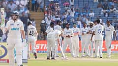 2nd Test: 2ನೇ ದಿನದಾಟ ಅಂತ್ಯ, ನ್ಯೂಜಿಲೆಂಡ್ 301 ರನ್ ಮುನ್ನಡೆ, ಸಂಕಷ್ಟದಲ್ಲಿ ಭಾರತ
