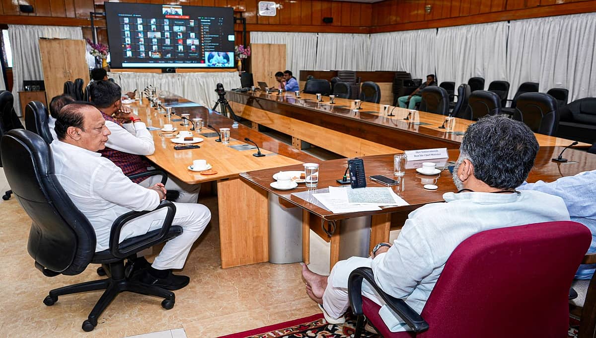 ಮೂರು ಕ್ಷೇತ್ರಗಳ ಉಪಚುನಾವಣೆ ಗೆಲ್ಲಲು ಸಚಿವರಿಗೆ ಟಾಸ್ಕ್: ಬೆನ್ನಿಗೆ ಚೂರಿ ಹಾಕುವವರ ಪತ್ತೆ ಹಚ್ಚಲು ground spies ನಿಯೋಜನೆ!