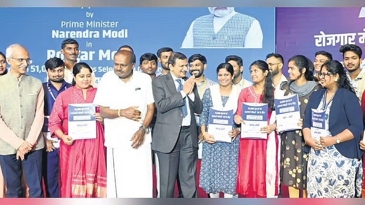 ಕೌಶಲ್ಯ ಆಧಾರಿತ ಉದ್ಯೋಗ ಸೃಷ್ಟಿಗೆ ಪ್ರಧಾನಿ ಮೋದಿ ಒತ್ತು: ಹೆಚ್ ಡಿ ಕುಮಾರಸ್ವಾಮಿ