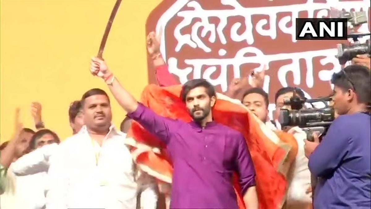 ಮಾಹಿಮ್ ಕ್ಷೇತ್ರದಲ್ಲಿ ರಾಜ್ ಠಾಕ್ರೆ ಪುತ್ರನಿಗೆ ಬಿಜೆಪಿ ಬೆಂಬಲ ದೃಢವಾಗಿದೆ: ಫಡ್ನವಿಸ್