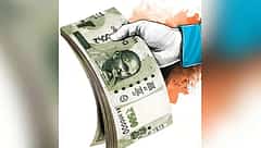 ಹೆಚ್ಚಿನ ಆದಾಯ ಸಂಗ್ರಹದ ಗುರಿ; ಒತ್ತಡದಲ್ಲಿ ಅಬಕಾರಿ ಇಲಾಖೆ!