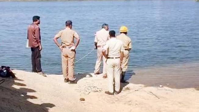 ದೀಪಾವಳಿ ಆಚರಣೆಗೆ ಬಂದಿದ್ದಾಗ ದುರ್ಘಟನೆ: ಕೆರೆಯಲ್ಲಿ ಮುಳುಗಿ ಒಂದೇ ಕುಟುಂಬದ ಮೂವರು ಸಾವು