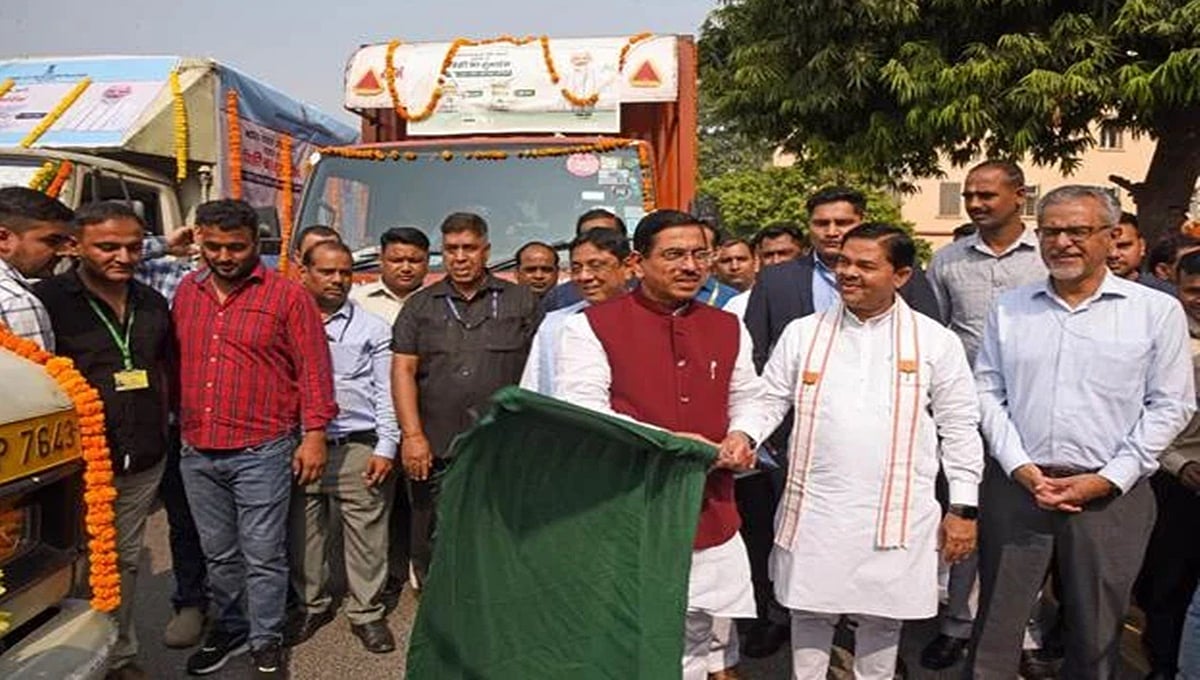 ನವದೆಹಲಿ: 2ನೇ ಹಂತದಲ್ಲಿ ಭಾರತ್ ಅಕ್ಕಿ, ಗೋಧಿ ಹಿಟ್ಟು ಮಾರಾಟ; ಕೇಂದ್ರ ಸಚಿವ ಪ್ರಲ್ಹಾದ್ ಜೋಶಿ ಚಾಲನೆ