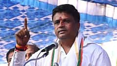 ತಮಿಳುನಾಡಿಗೆ ಕಾವೇರಿ ನೀರು ಬಿಡುಗಡೆ: ತಮ್ಮದೇ ಸರ್ಕಾರದ ವಿರುದ್ಧ ತಿರುಗಿಬಿದ್ದ ರವಿಕುಮಾರ್ ಗಣಿಗ; ರೈತರಿಂದ ಪ್ರತಿಭಟನೆ, ಹೆದ್ದಾರಿ ತಡೆದು ಆಕ್ರೋಶ