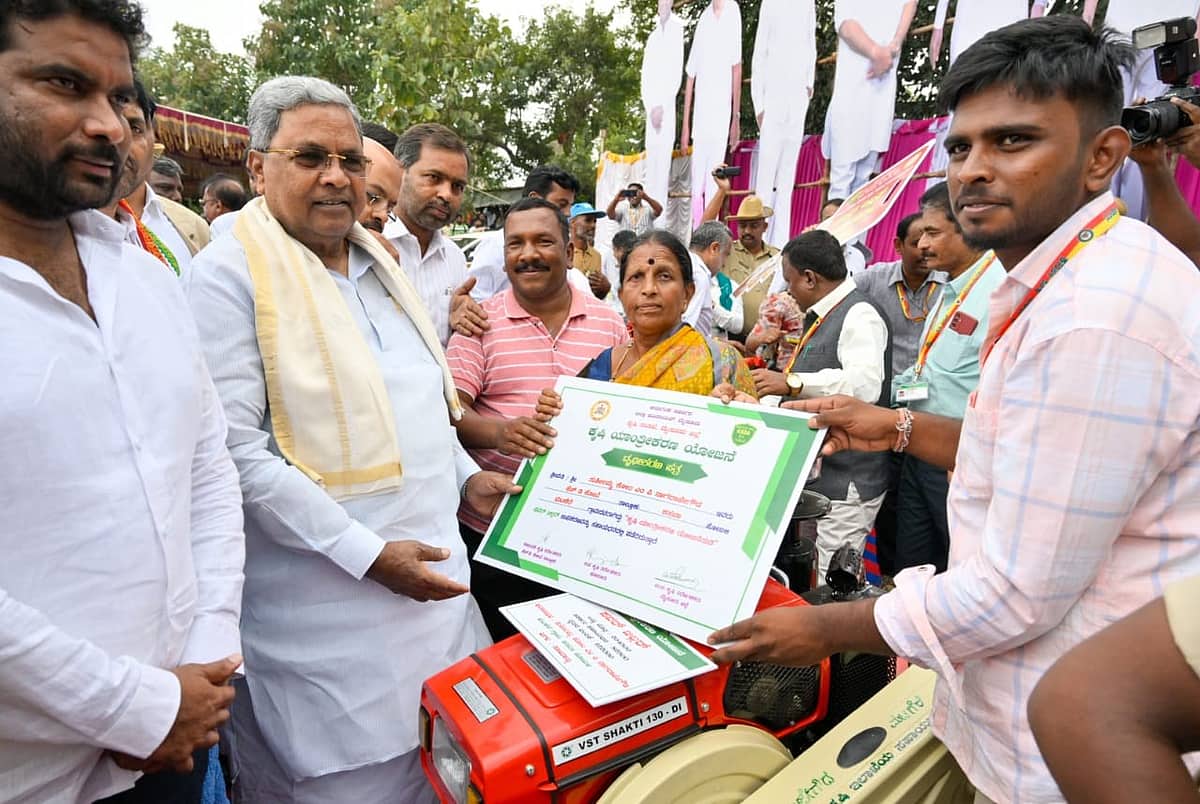 ಬಿ ನಾಗೇಂದ್ರಗೆ ಮತ್ತೆ ಸಚಿವ ಸ್ಥಾನ: ಸಿಎಂ ಸಿದ್ದರಾಮಯ್ಯ ಸುಳಿವು