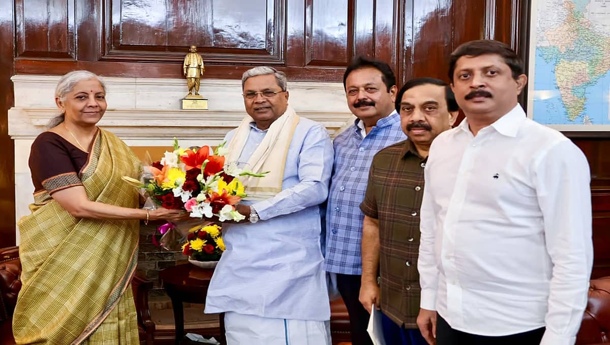 ನಿರ್ಮಲಾ ಸೀತಾರಾಮನ್ ಭೇಟಿ ಮಾಡಿದ ಸಿಎಂ ಸಿದ್ದರಾಮಯ್ಯ: ಅಲ್ಪಾವಧಿ ಕೃಷಿ ಸಾಲದ ಮಿತಿ ಹೆಚ್ಚಿಸುವಂತೆ ಮನವಿ