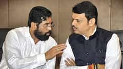 'ಮಹಾ' ಮುಖ್ಯಮಂತ್ರಿ ಪಟ್ಟಕ್ಕೆ ಶಿವಸೇನೆ-ಬಿಜೆಪಿ ಕಸರತ್ತು: ಫಡ್ನವೀಸ್-ಶಿಂಧೆ ನಡುವೆ ತೀವ್ರ ಪೈಪೋಟಿ; ಯಾರಾಗ್ತಾರೆ ಸಿಎಂ?