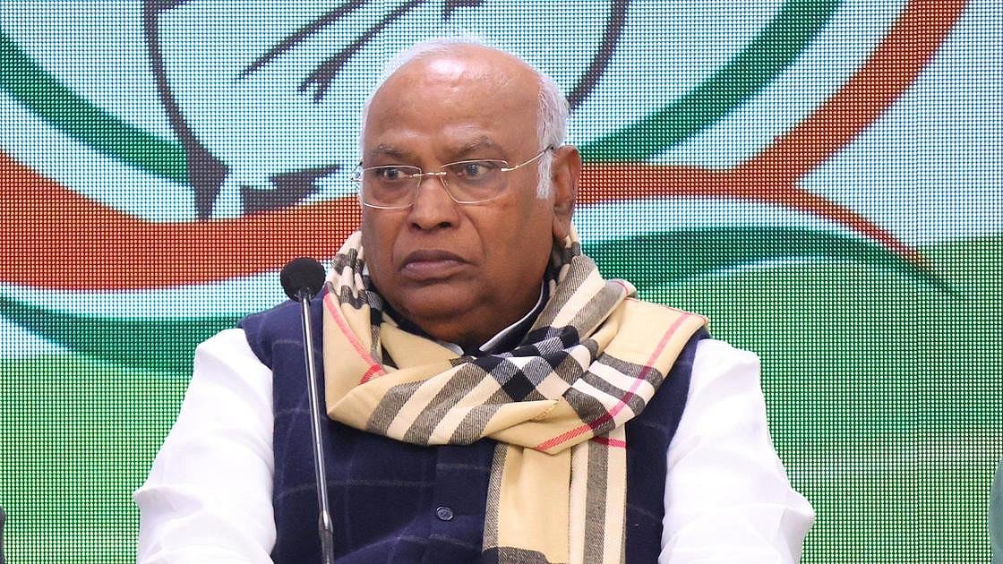 ಪಕ್ಷ ಬಲವರ್ಧನೆಗೆ ಕಠಿಣ ನಿರ್ಧಾರಗಳು ಅಗತ್ಯ: ಎಐಸಿಸಿ ಅಧಿವೇಶನದಲ್ಲಿ ಅಧ್ಯಕ್ಷ ಖರ್ಗೆ