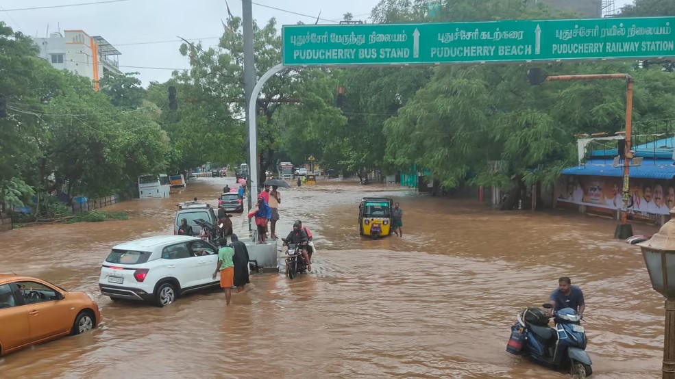 Cyclone Fengal: ಪುದುಚೇರಿಯಲ್ಲಿ ಬರೊಬ್ಬರಿ 500 ಮಿ.ಮೀ ಮಳೆ, ತ.ನಾಡಿನ ವಿಳ್ಳುಪುರಂನಲ್ಲೂ ದಾಖಲೆ 'ವರ್ಷಧಾರೆ'