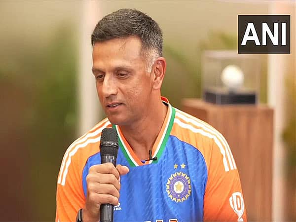 'ಇಂತಹ ದುರಂತ ಸಂಭವಿಸಬಾರದಿತ್ತು': ಬೆಂಗಳೂರು ಕಾಲ್ತುಳಿತದ ಬಗ್ಗೆ ರಾಹುಲ್ ದ್ರಾವಿಡ್