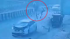 UP Highway Accident: ಟಾಂಗಾಗೆ ಗುದ್ದಿದ ಕಾರು, ಸ್ಥಳದಲ್ಲೇ ಕುದುರೆ ಸಾವು, Video ವೈರಲ್
