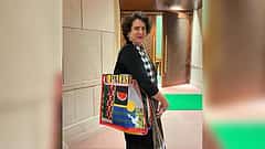 Palestine ಬ್ಯಾಗ್ ಹಿಡಿದು ಸಂಸತ್ ಭವನಕ್ಕೆ ಬಂದ Priyanka Gandhi: BJP ಕೆಂಡಾಮಂಡಲ