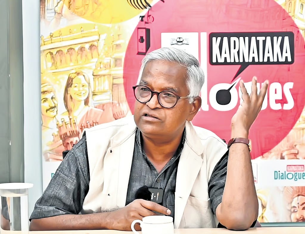 ಸರ್ಕಾರಿ ಶಾಲೆಗಳನ್ನು ಉಳಿಸಲು ಗೋಕಾಕ್ ಮಾದರಿಯ ಚಳವಳಿ ಅಗತ್ಯ: ಪುರುಷೋತ್ತಮ ಬಿಳಿಮಲೆ | INTERVIEW