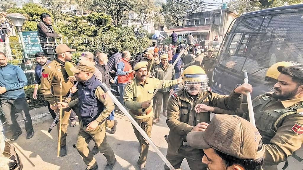 ವೈಷ್ಣೋದೇವಿ ರೋಪ್ ವೇ ಯೋಜನೆಗೆ ವಿರೋಧ; 72 ಗಂಟೆ ಕತ್ರಾ ಬಂದ್, ಯಾತ್ರಾರ್ಥಿಗಳಿಗೆ ಸಂಕಷ್ಟ