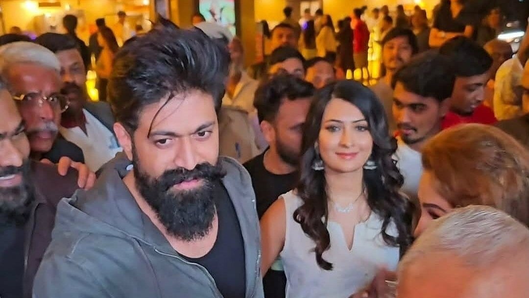 ಇದೆಲ್ಲಾ ಬೇಡವೇ ಬೇಡ: ಅಭಿಮಾನಿಗಳಿಗೆ ನಟ ಯಶ್ ಖಡಕ್ ಸಂದೇಶ!