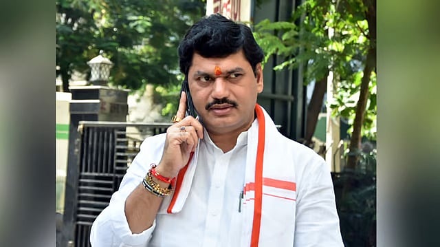 ಸರಪಂಚ ಹತ್ಯೆ ಪ್ರಕರಣ: ಮಹಾರಾಷ್ಟ್ರ ಸಚಿವ ಧನಂಜಯ್ ಮುಂಡೆ ಆಪ್ತ ವಾಲ್ಮೀಕ ಕರದ್ ಪೊಲೀಸರಿಗೆ ಶರಣು